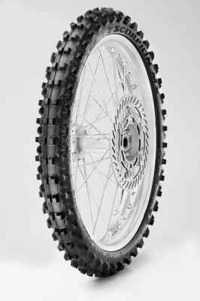 Foto pneumatico: PIRELLI, S.MX32 MID SOFT 70/100 R1919 42M Estive