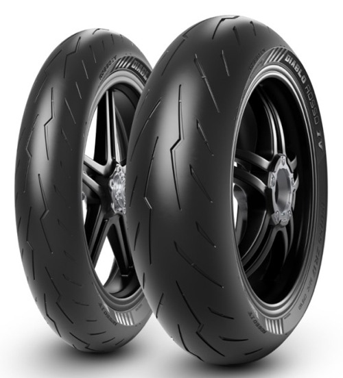 Foto pneumatico: PIRELLI, DIABLO ROSSO IV 110/70 R1717 54W Estive