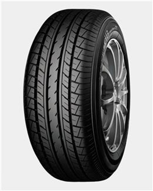 Foto pneumatico: YOKOHAMA, E70D 215/45 R1717 87W Estive